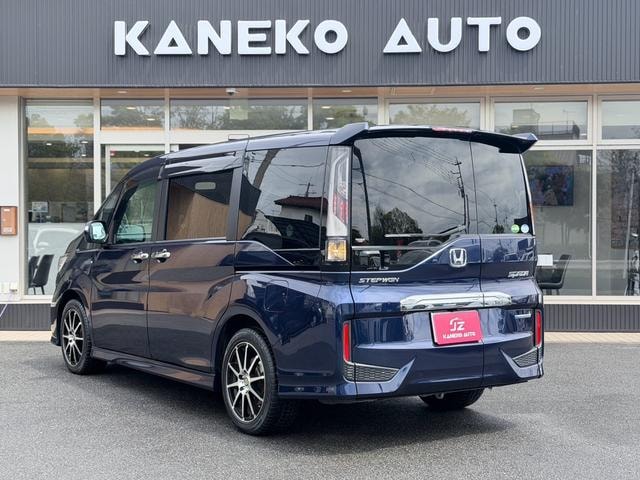 Honda STEPWAGON SPADA 2018 — фото автомобиля 1