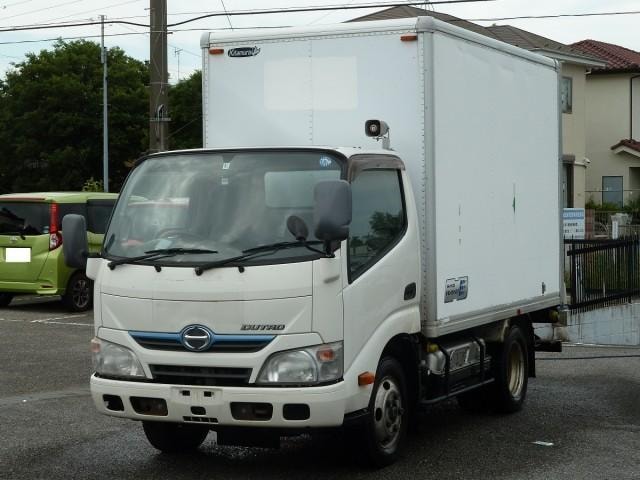 Hino DUTRO HYBRID 2013 — фото автомобиля 1