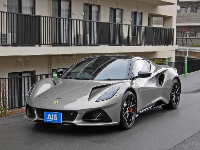 Lotus EMIRA 2023 — фото автомобиля