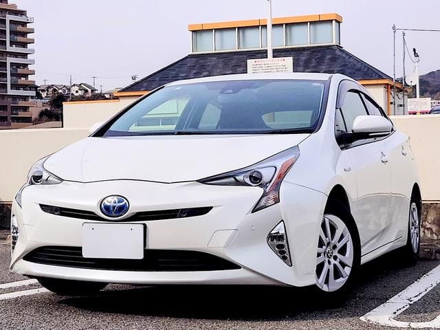 Toyota PRIUS 2018 — фото автомобиля 1