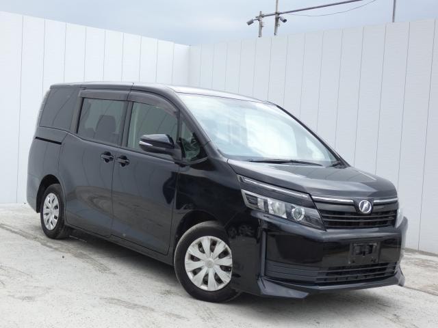 Toyota VOXY 2014 — фото автомобиля 1