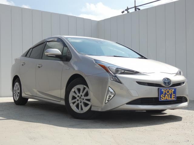 Toyota PRIUS 2017 — фото автомобиля 1