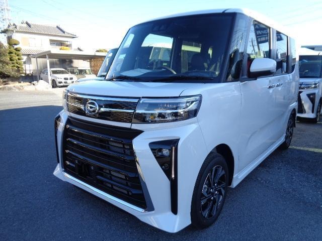 Daihatsu TANTO 2025 — фото автомобиля 1