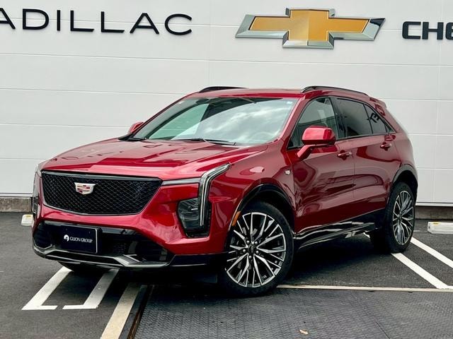 Cadillac XT4 2025 — фото автомобиля