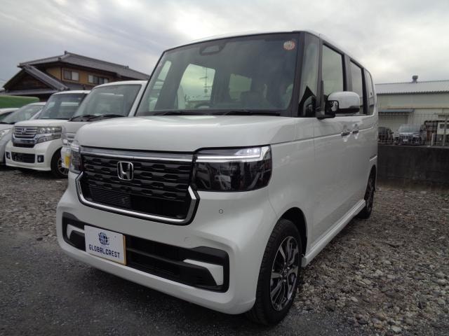 Honda N-BOX CUSTOM 2025 — фото автомобиля 1
