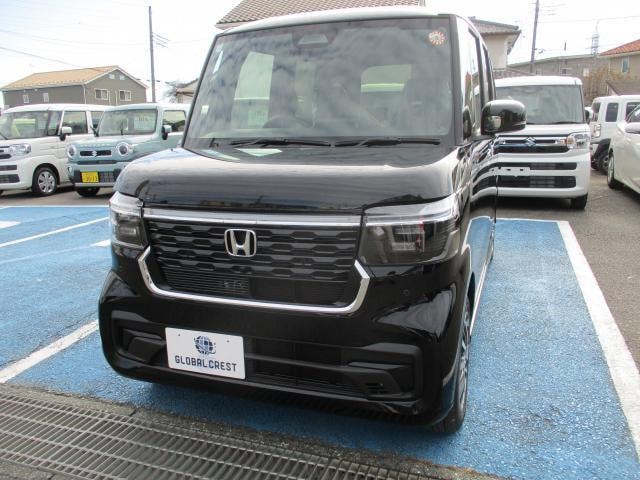Honda N-BOX CUSTOM 2025 — фото автомобиля 1