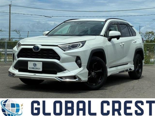 Toyota RAV4 2021 — фото автомобиля 1