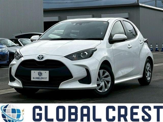 Toyota YARIS 2023 — фото автомобиля 1