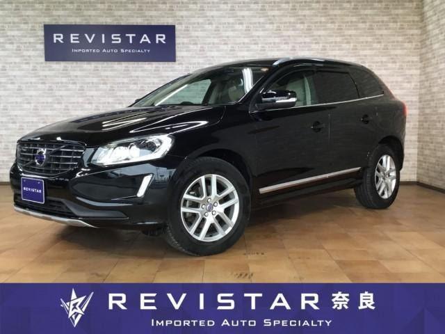 Volvo XC60 2017 — фото автомобиля