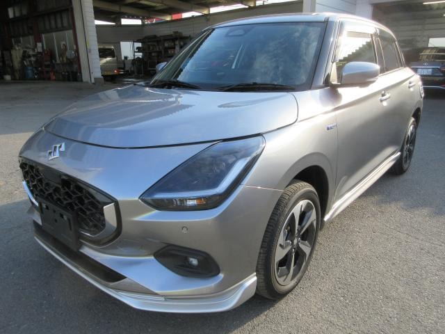 Suzuki SWIFT 2025 — фото автомобиля 1