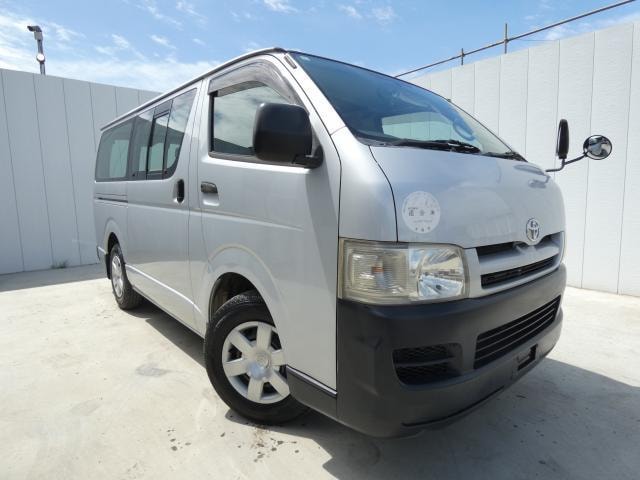 Toyota HIACE VAN 2004 — фото автомобиля 1