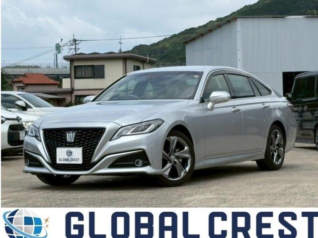 Toyota CROWN HYBRID 2022 — фото автомобиля 1