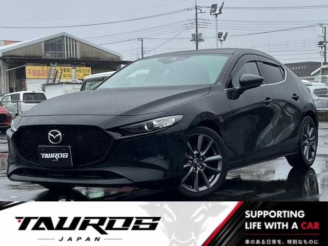 Mazda 3 FASTBACK 2020 — фото автомобиля