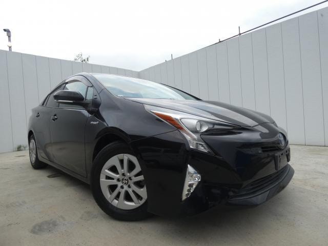 Toyota PRIUS 2018 — фото автомобиля 1