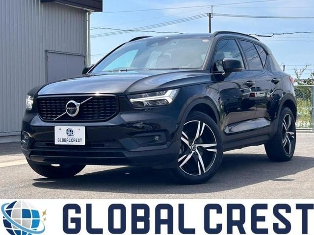Volvo XC40 2021 — фото автомобиля 1