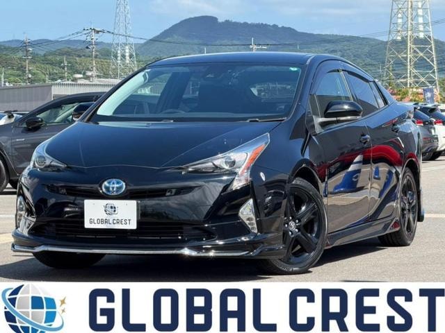 Toyota PRIUS 2017 — фото автомобиля 1