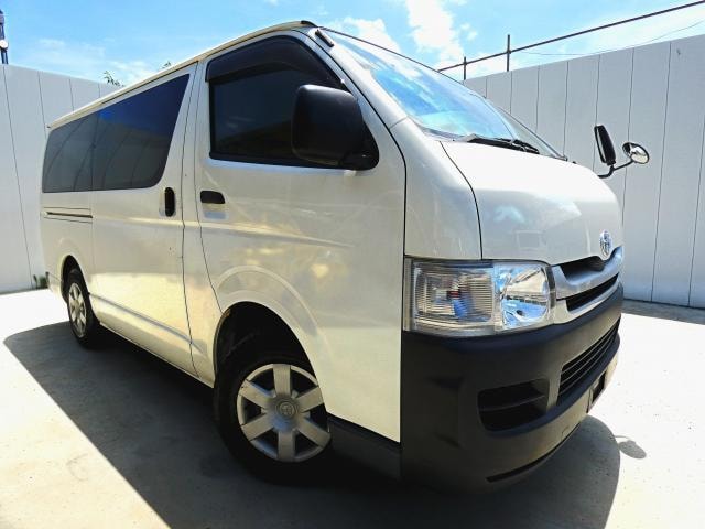 Toyota HIACE VAN 2009 — фото автомобиля 1
