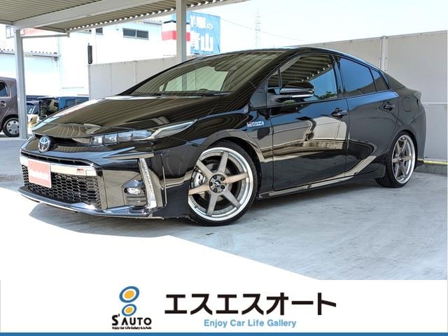 Toyota PRIUS PHV 2019 — фото автомобиля