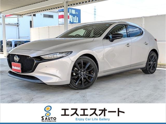 Mazda 3 FASTBACK 2022 — фото автомобиля