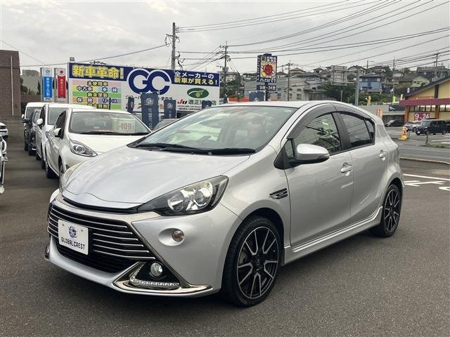 Toyota AQUA 2013 — фото автомобиля 1