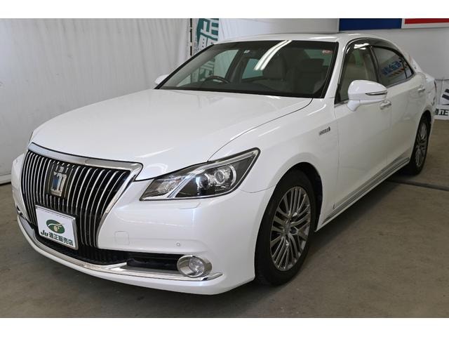 Toyota CROWN MAJESTA 2014 — фото автомобиля