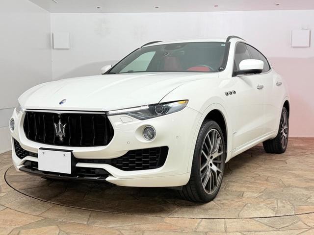 Maserati LEVANTE 2017 — фото автомобиля 1