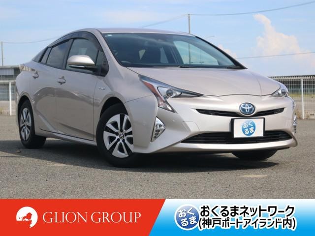 Toyota PRIUS 2015 — фото автомобиля 1