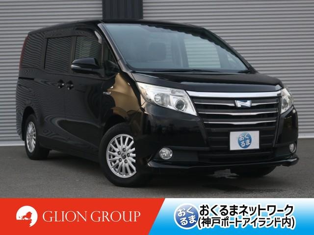 Toyota NOAH 2015 — фото автомобиля 1