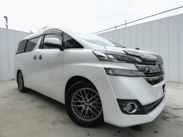 Toyota VELLFIRE 2017 — фото автомобиля 1