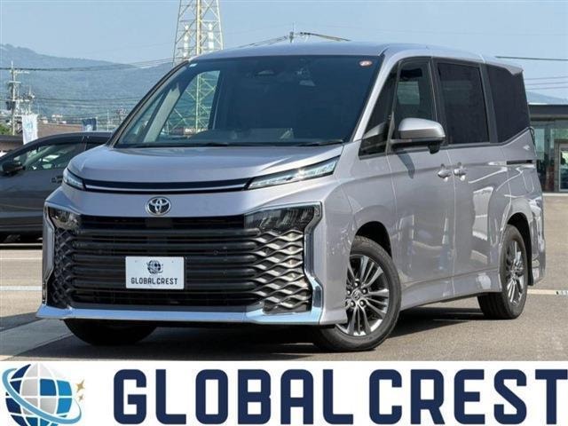 Toyota VOXY 2023 — фото автомобиля 1