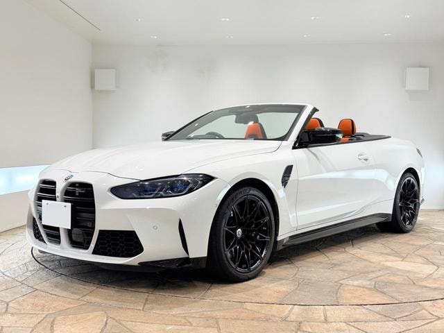 Bmw M4 2023 — фото автомобиля