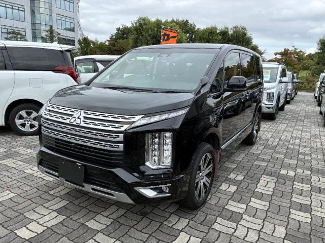 Mitsubishi DELICA D:5 2019 — фото автомобиля 1