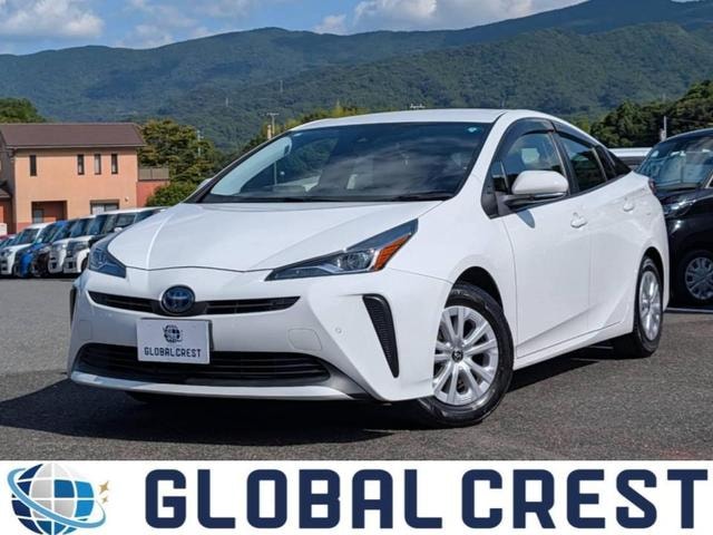 Toyota PRIUS 2021 — фото автомобиля 1