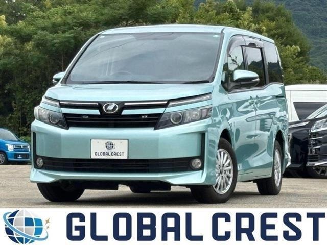Toyota VOXY 2014 — фото автомобиля