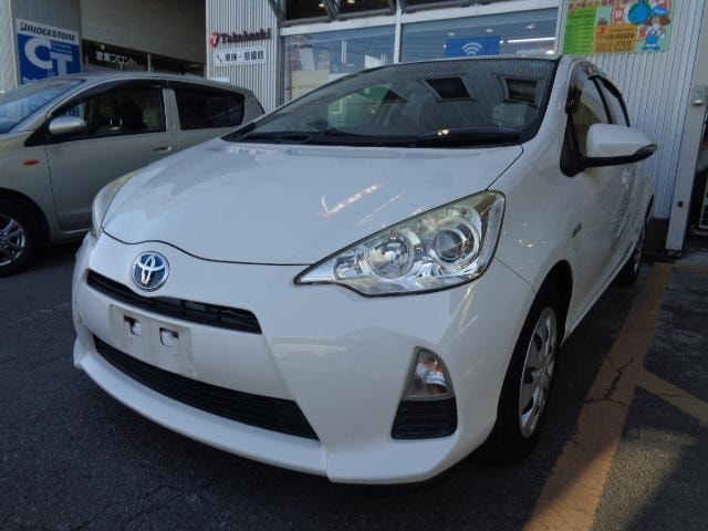 Toyota AQUA 2014 — фото автомобиля 1