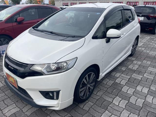 Honda FIT HYBRID 2014 — фото автомобиля 1