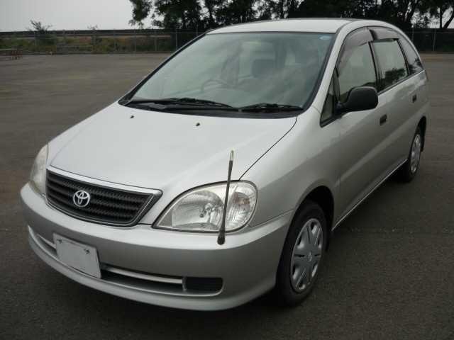 Toyota NADIA 2001 — фото автомобиля 1