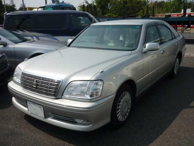 Toyota CROWN 2001 — фото автомобиля 1