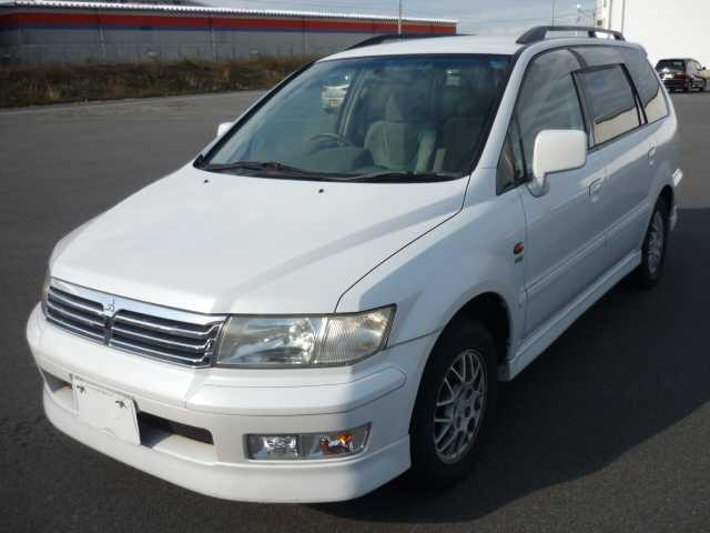 Mitsubishi CHARIOT GRANDIS 1998 — фото автомобиля