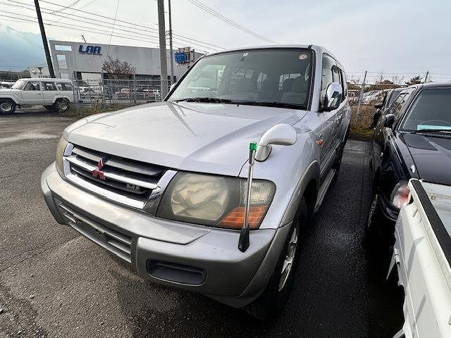 Mitsubishi PAJERO 2002 — фото автомобиля 1