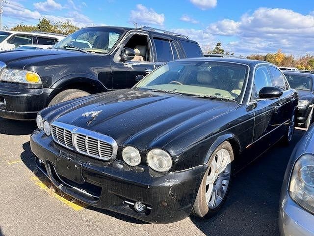 Jaguar XJ 2003 — фото автомобиля 1