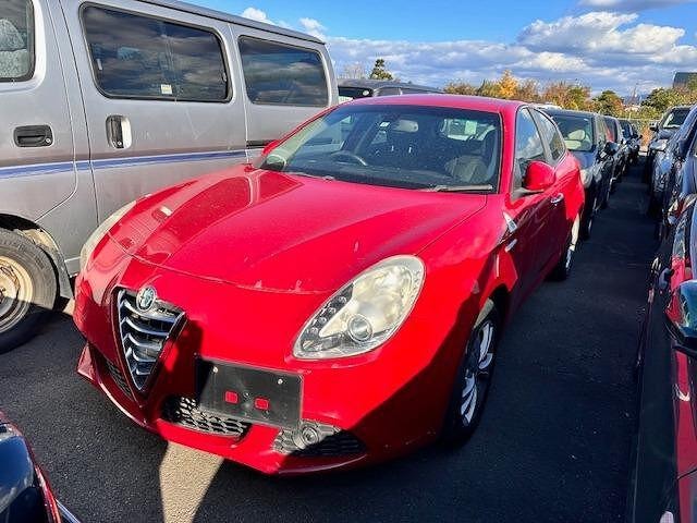 Alfa Romeo GIULIETTA 2012 — фото автомобиля