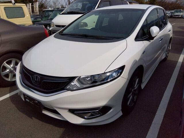 Honda JADE 2015 — фото автомобиля 1