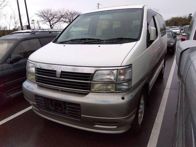Nissan ELGRAND 1997 — фото автомобиля