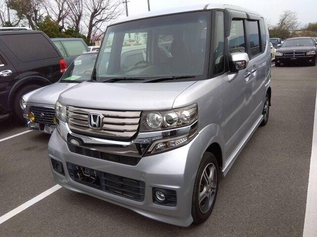 Honda N-BOX PLUS CUSTOM 2012 — фото автомобиля 1