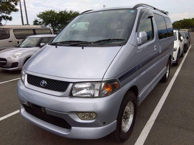 Toyota HIACE REGIUS 1998 — фото автомобиля 1