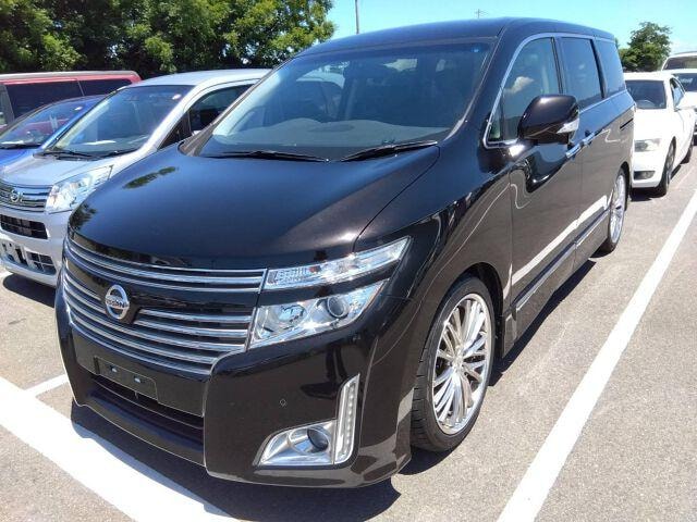 Nissan ELGRAND 2013 — фото автомобиля 1