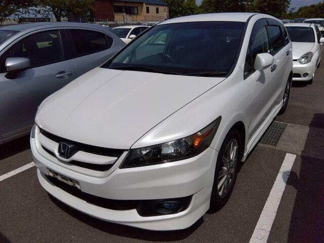 Honda STREAM 2013 — фото автомобиля 1