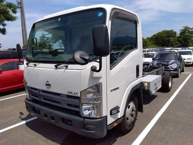 Nissan ATLAS TRUCK 2012 — фото автомобиля