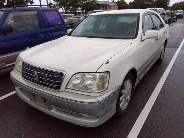 Toyota CROWN 2002 — фото автомобиля 1